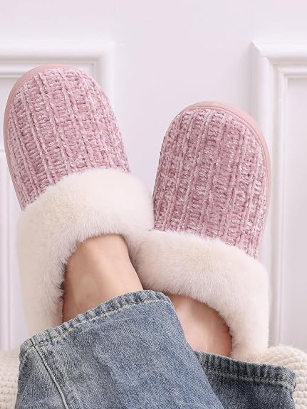 Women's Chenille Knit Fuzzy Slippers Memory Foam Warm House Shoes - Picture 2 of 5